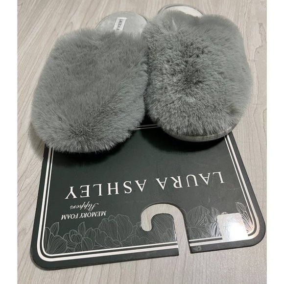 Laura Ashley Womens Plush Faux Rabbit Fur Memory Foam Slide Slippers NWT 5-6 S - Picture 2 of 6